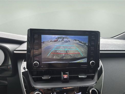Used 2022 Toyota Corolla SE image 19