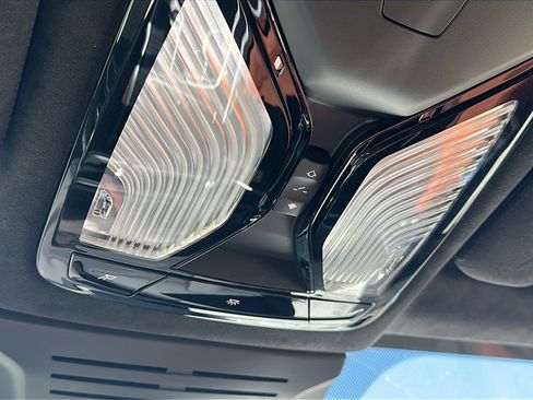 New 2026 BMW X5 M60i image 27