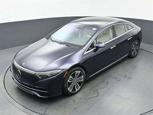 Used 2022 Mercedes-Benz EQS 580 4MATIC Sedan image 40