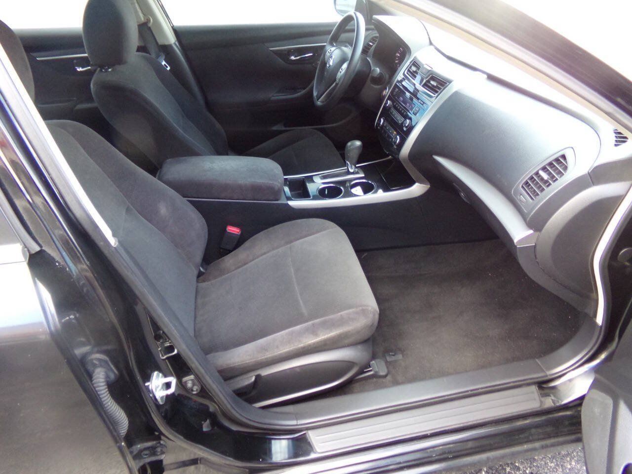 Used 2013 Nissan Altima 2.5 S FWD image 25