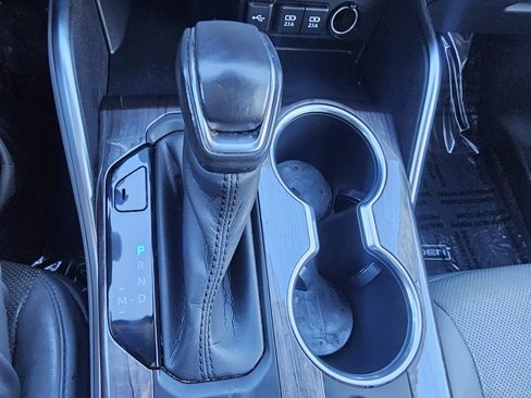 Used 2020 Toyota Highlander Limited image 30