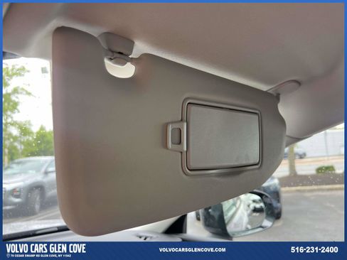Used 2026 Volvo XC60 B5 Plus w/ Protection Package Premier AWD/4WD image 32