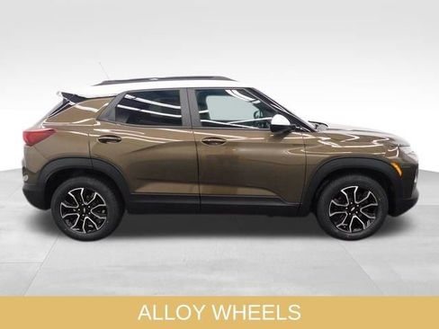 Used 2021 Chevrolet TrailBlazer ACTIV w/ Sun and Liftgate Package image 12