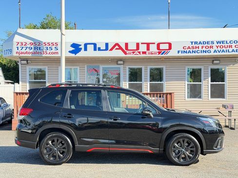 Used 2022 Subaru Forester Sport AWD/4WD image 3