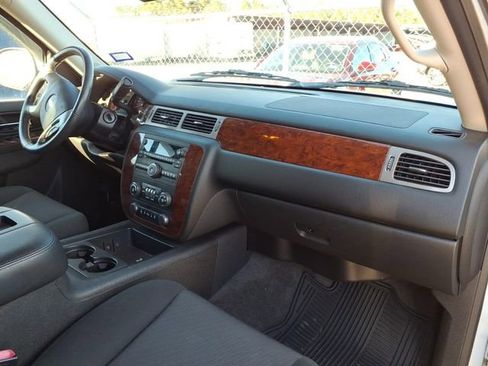 Used 2012 Chevrolet Tahoe LS w/ Convenience Package image 9