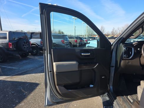 Used 2020 GMC Sierra 1500 SLT w/ SLT Premium Package image 22