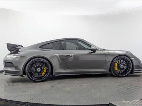 Used 2015 Porsche 911 GT3 RWD image 9