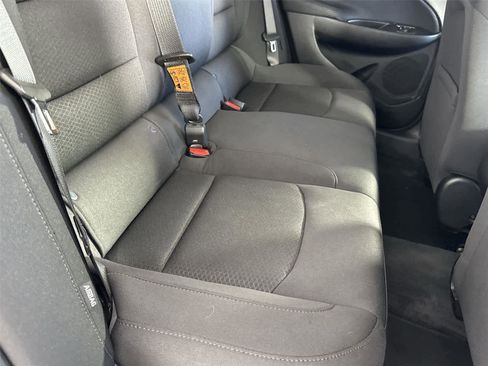 Used 2022 Chevrolet Malibu LS FWD image 15
