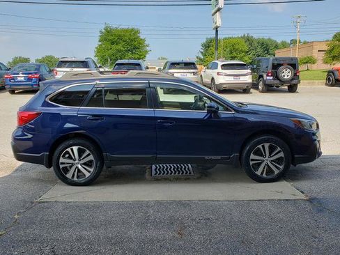 Used 2018 Subaru Outback 2.5i Limited AWD/4WD image 7