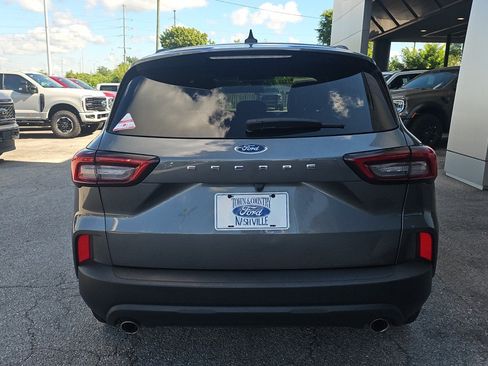 Used 2025 Ford Escape ST-Line FWD image 4