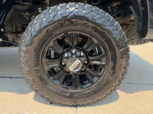 Used 2022 Ford F350 Lariat w/ Tremor Off-Road Package AWD/4WD image 29
