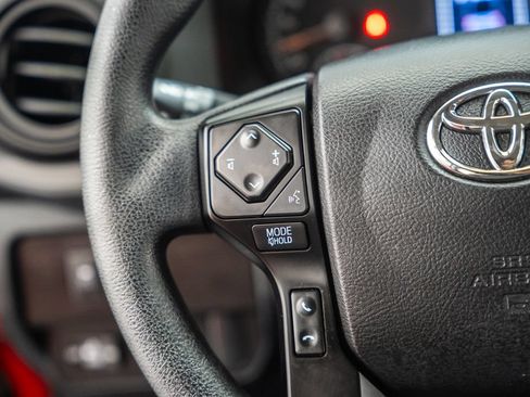 Certified 2022 Toyota Tacoma SR AWD/4WD image 30