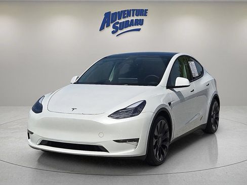 Used 2024 Tesla Model Y Performance AWD/4WD image 2