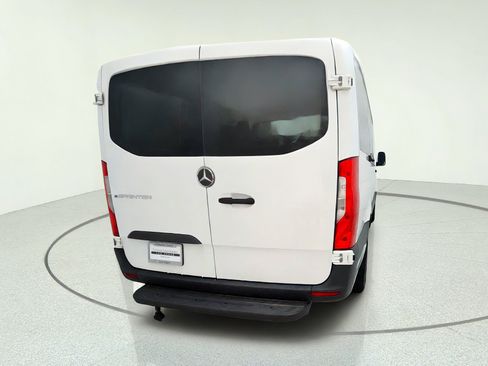 New 2025 Mercedes-Benz eSprinter 170 Cargo image 10