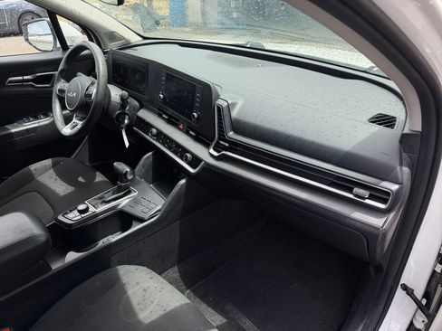 Used 2023 Kia Sportage LX FWD image 16