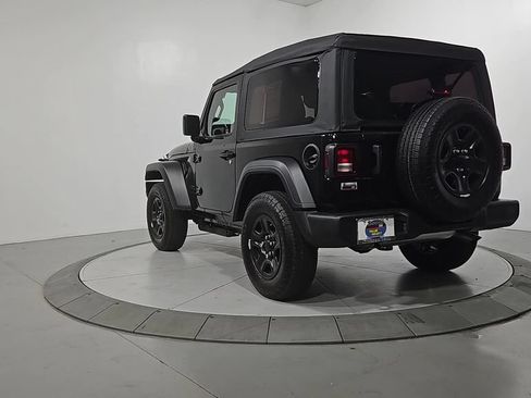 Used 2026 Jeep Wrangler Sport AWD/4WD image 3