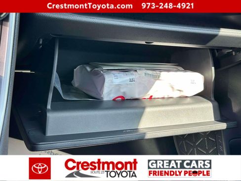 Used 2022 Toyota RAV4 LE AWD/4WD image 28