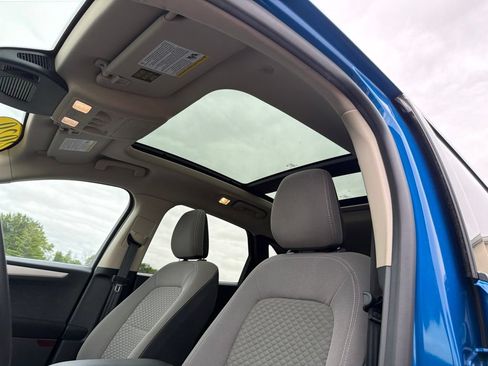 Certified 2020 Ford Escape SE FWD image 12