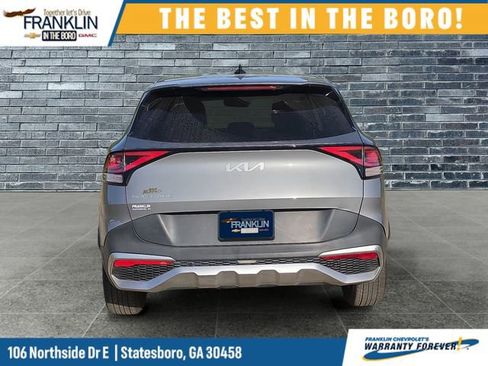 Used 2023 Kia Sportage LX image 4