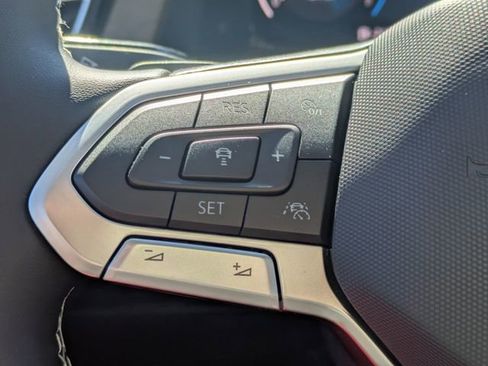 New 2026 Volkswagen Atlas SE FWD image 28