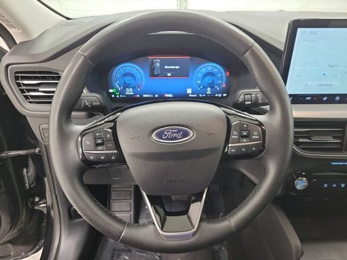 Used 2025 Ford Escape Platinum AWD/4WD image 22