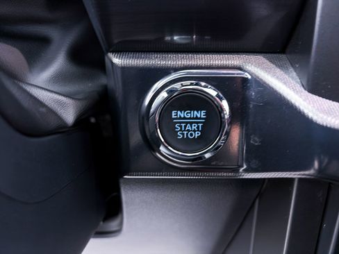 Used 2025 Ford F150 Lariat image 25