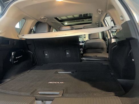 Used 2021 Nissan Rogue SL w/ Premium Package image 23