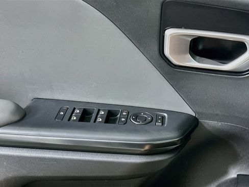 Used 2025 Kia K4 FWD image 15