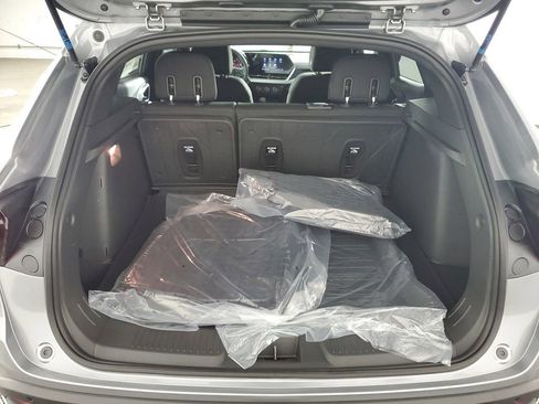 New 2026 Chevrolet Trax RS FWD image 31