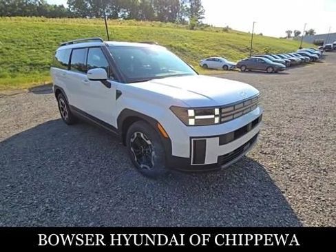 Used 2025 Hyundai Santa Fe SEL image 8