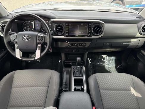 Used 2020 Toyota Tacoma SR5 RWD image 21
