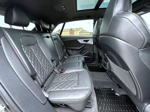 Used 2020 Audi SQ8 Premium Plus w/ Driver Assistance Package AWD/4WD image 19