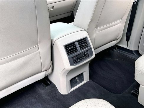 Used 2019 Volkswagen Atlas SE AWD/4WD image 25