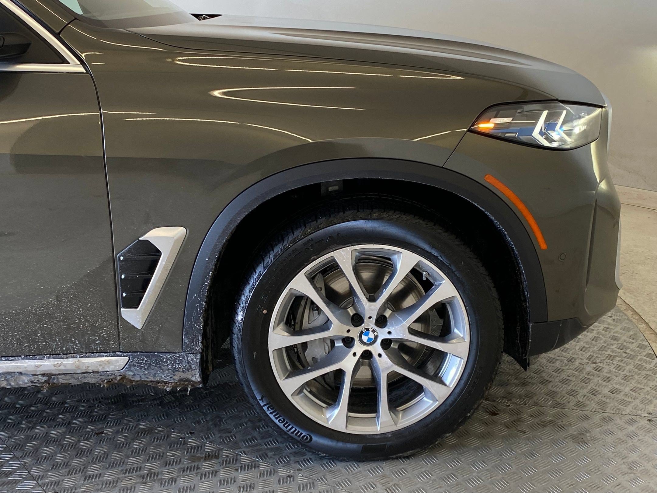 Used 2026 BMW X5 xDrive50e w/ Premium Package AWD/4WD image 12