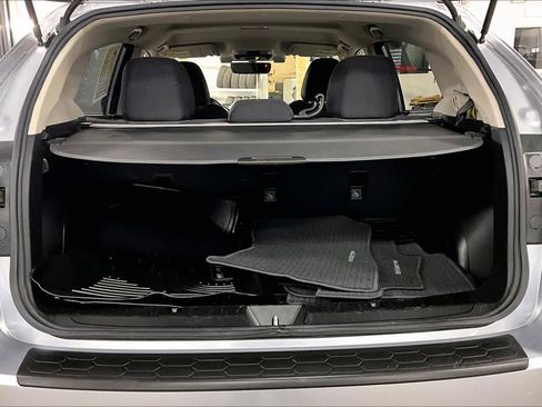 Used 2019 Subaru Crosstrek 2.0i Premium w/ Eyesight System image 32