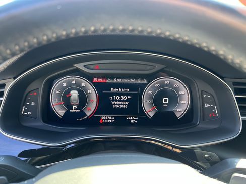 Used 2019 Audi Q8 Premium Plus AWD/4WD image 22