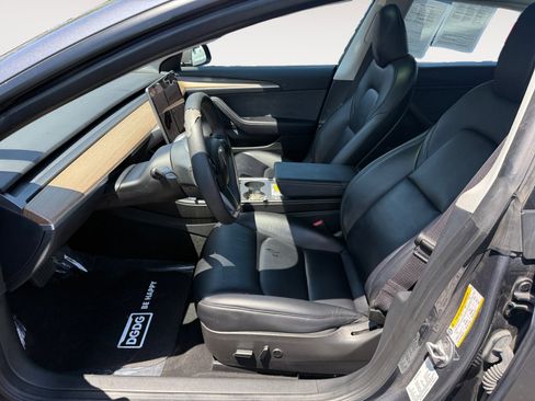 Used 2023 Tesla Model 3 Standard Range RWD image 10