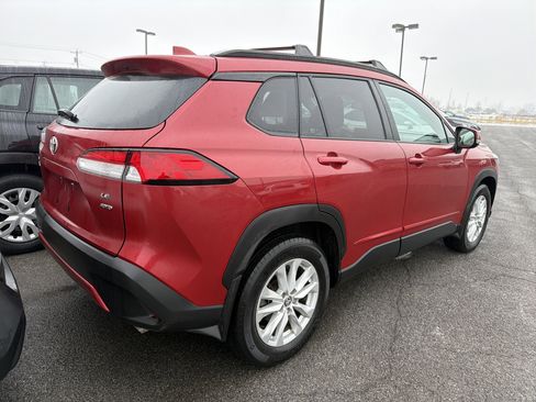 Used 2023 Toyota Corolla Cross LE image 6