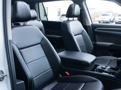 Used 2023 Volkswagen Atlas SE w/ Panoramic Sunroof Package image 22