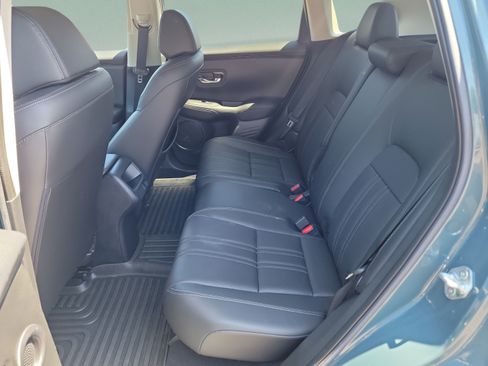 Used 2024 Honda HR-V EX-L image 9