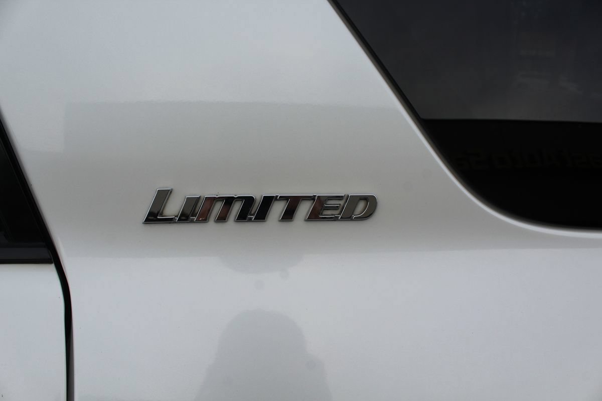 Used 2013 Toyota 4Runner Limited RWD image 15