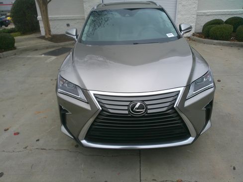 Used 2019 Lexus RX 350 FWD image 3