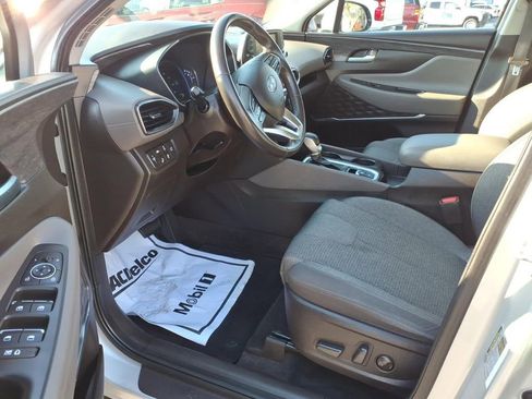 Used 2019 Hyundai Santa Fe SEL image 5