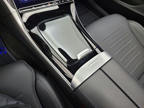 Used 2024 Mercedes-Benz C 300 Sedan image 13