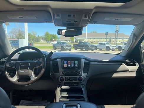 Used 2020 GMC Yukon XL Denali w/ Denali Ultimate Package AWD/4WD image 19