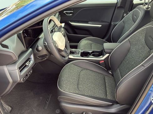 New 2025 Kia K4 GT-Line image 10