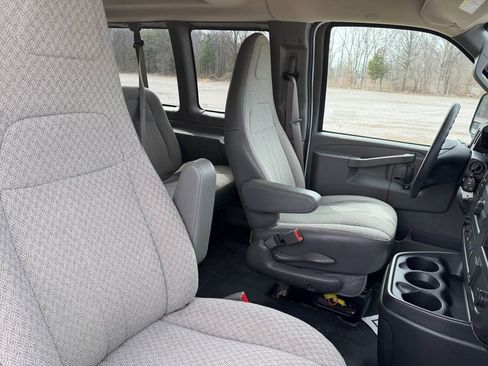 Used 2023 Chevrolet Express 3500 LS RWD image 13