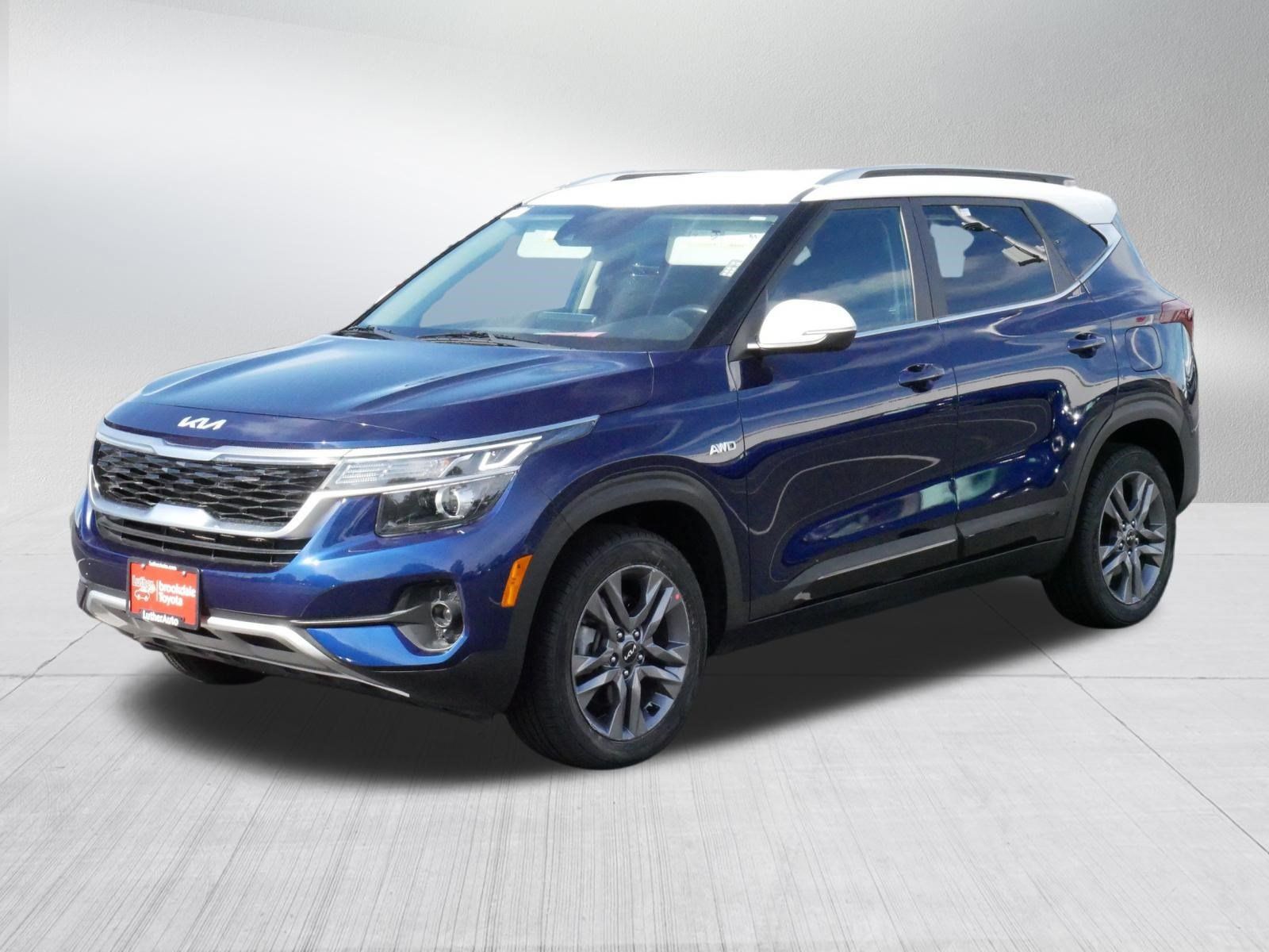 Used 2022 Kia Seltos S AWD/4WD image 3