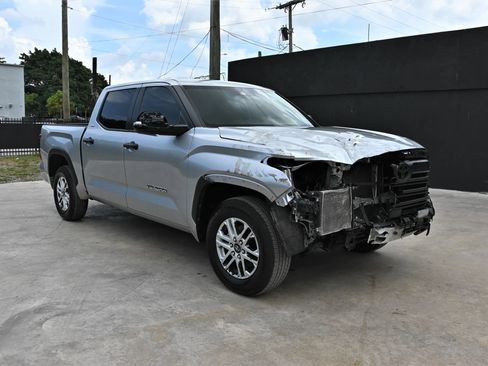 Used 2025 Toyota Tundra SR5 w/ SR5 Convenience Package RWD image 2