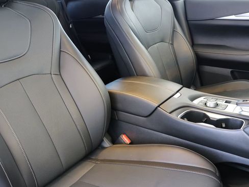 Certified 2025 INFINITI QX60 Luxe w/ Vision Package image 43